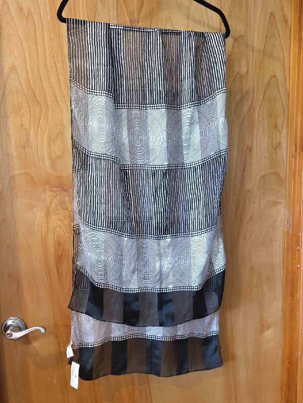 B/W Patterned Scarf/Wrap